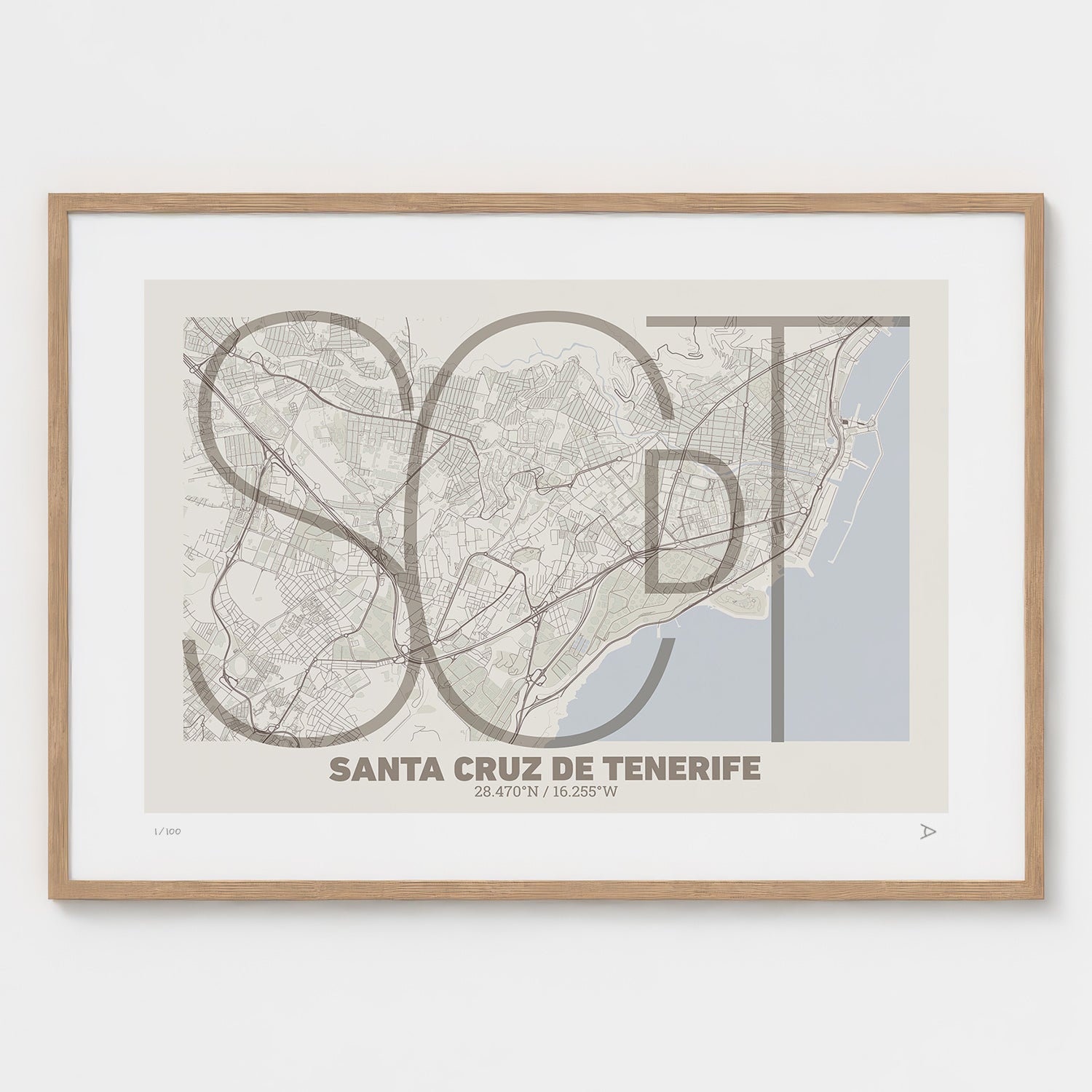 Lámina tipográfica de Santa Cruz de Tenerife – diseño Ultrafina, marco de madera natural
