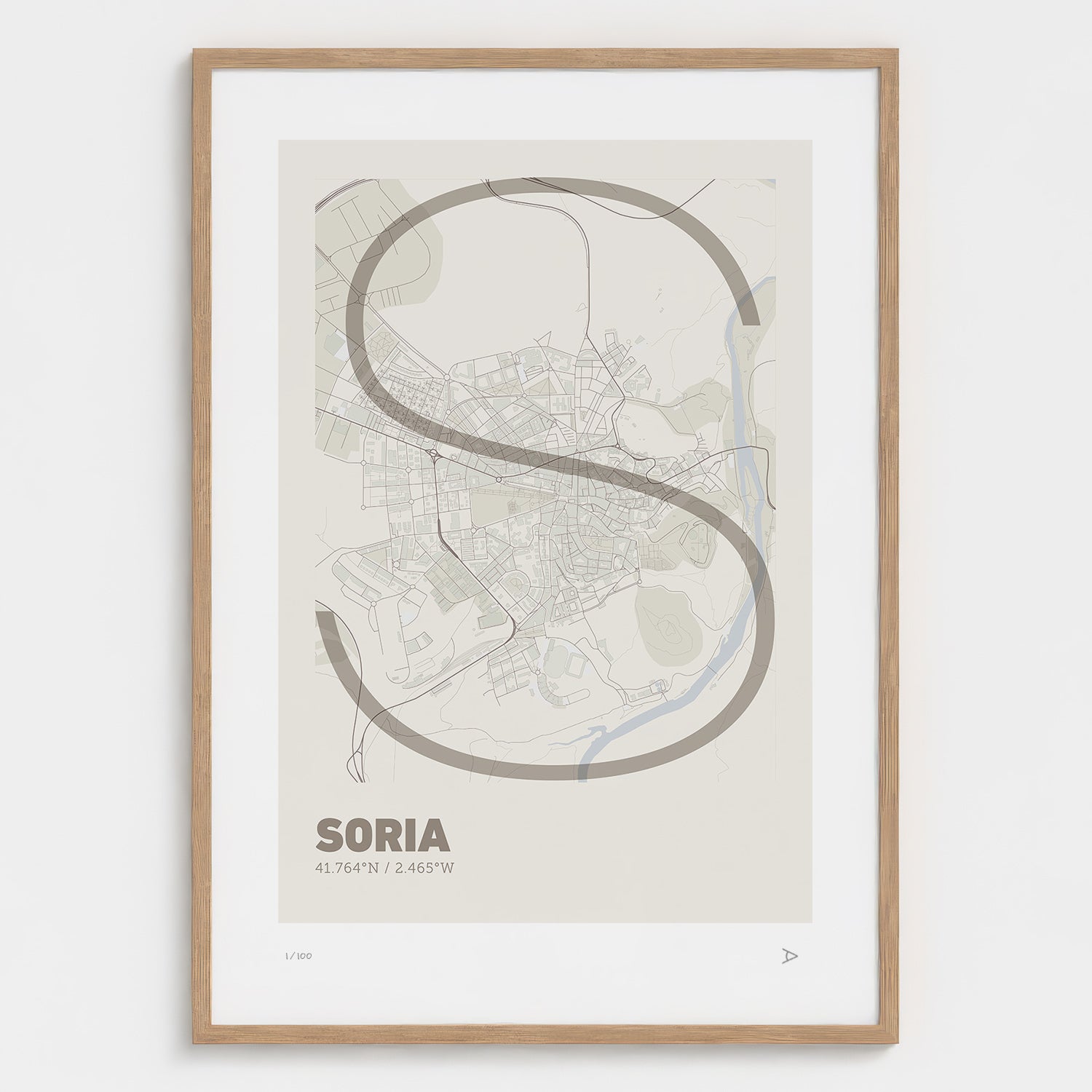 Lámina tipográfica de Soria – diseño Ultrafina, marco de madera natural