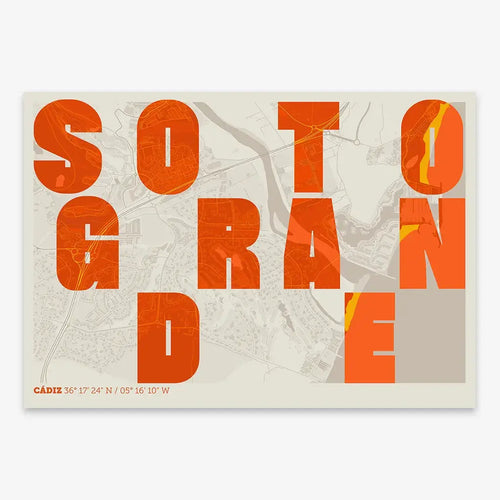 Mapa de Sotogrande en el diseño la Revoltosa, donde las letras del nombre aparecen aleatoriamente en diferentes líneas para un diseño urbano realmente original diseñado en naranja y fondo blanco roto