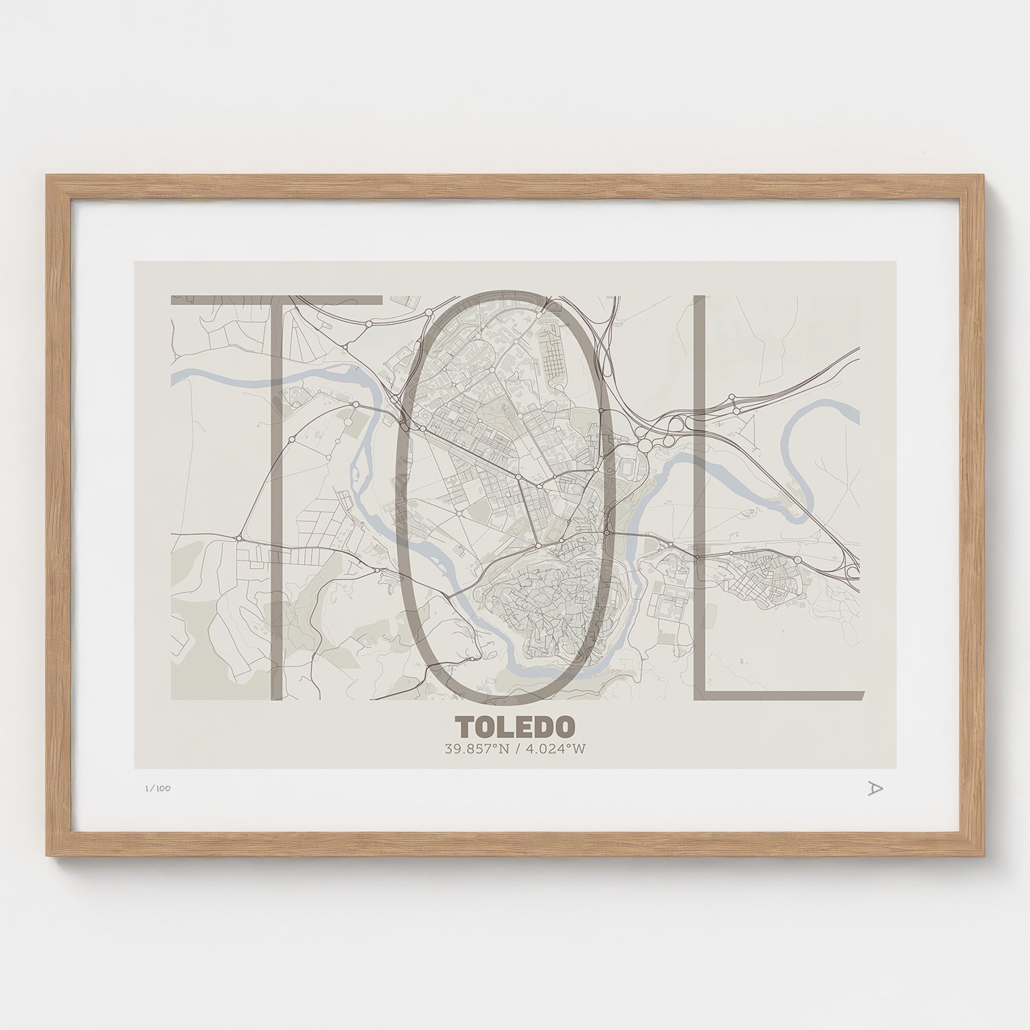 Lámina tipográfica de Toledo – diseño Ultrafina, marco de madera natural