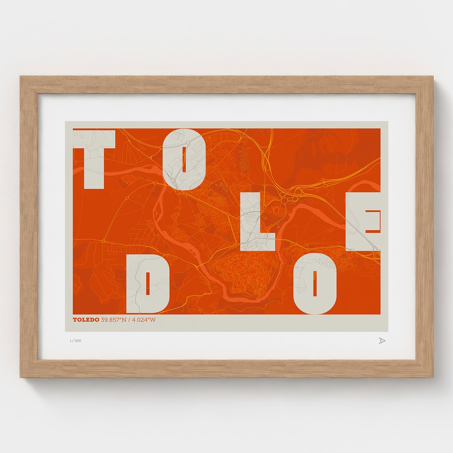 Lámina tipográfica de Toledo – diseño Revoltosa, marco de madera natural