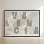 Lámina creativa de Valencia – Diseño gráfico y tipografía sobre mapa