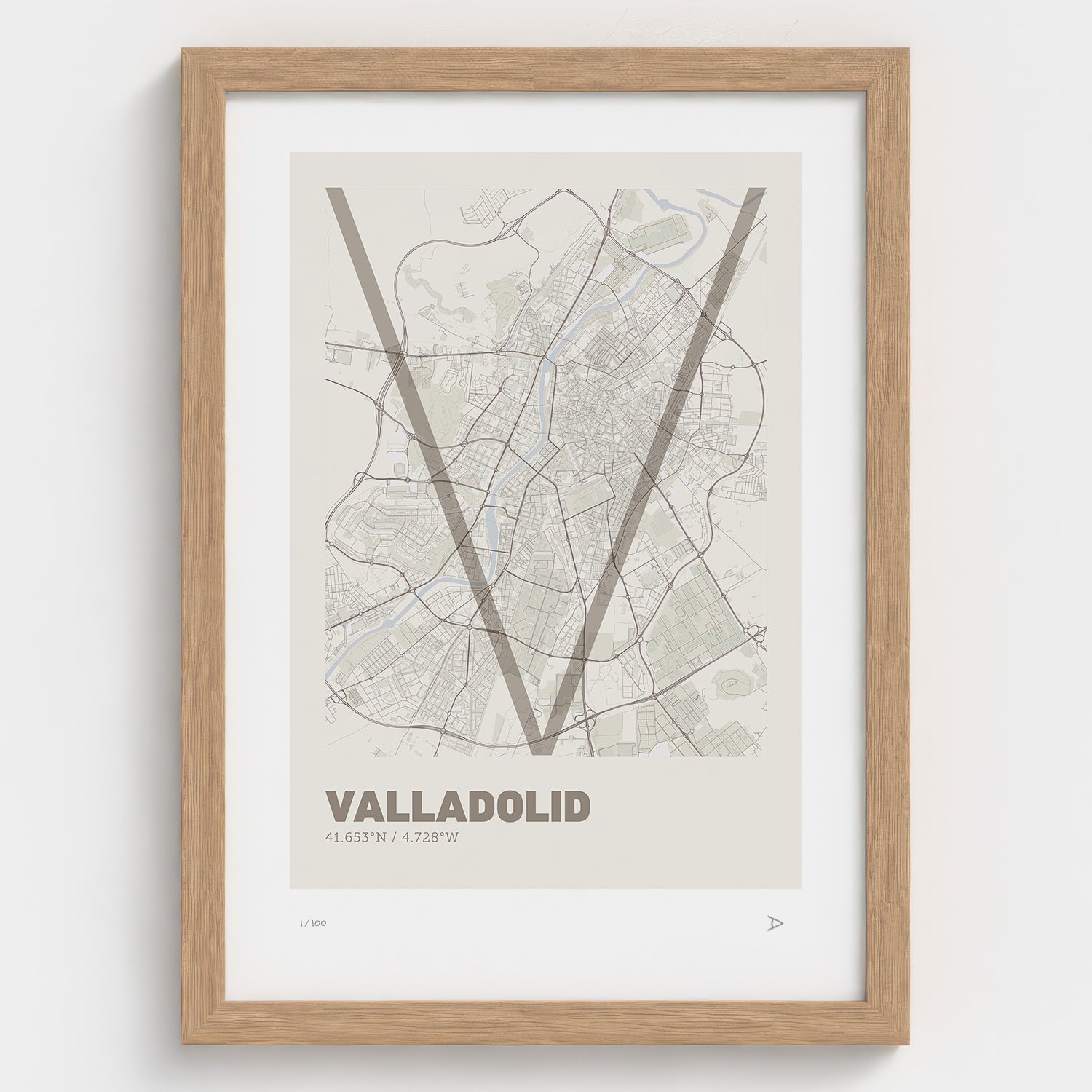 Lámina tipográfica de Valladolid – diseño Ultrafina, marco de madera natural