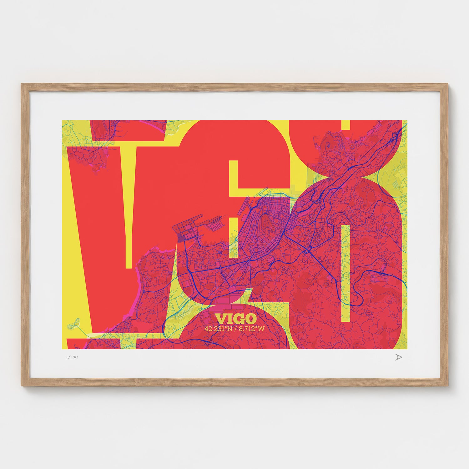 Lámina tipográfica de Vigo – diseño Inseparable, marco de madera natural