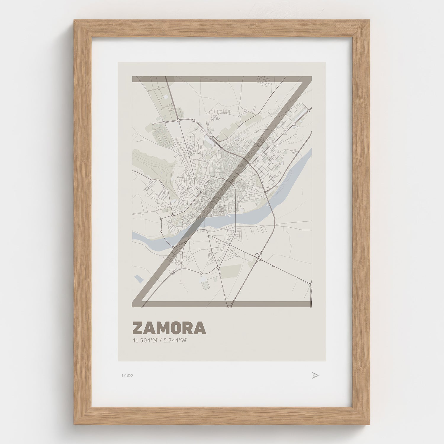 Lámina tipográfica de Zamora – diseño Ultrafina, marco de madera natural